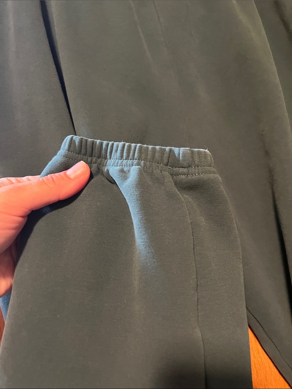 ZYIA Women's Green Drawstring Sweatpants - Picture 9 of 9